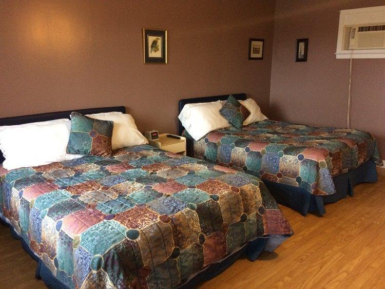 Webbers Lake Charlotte Motel Queen And Double Bed 외부 사진