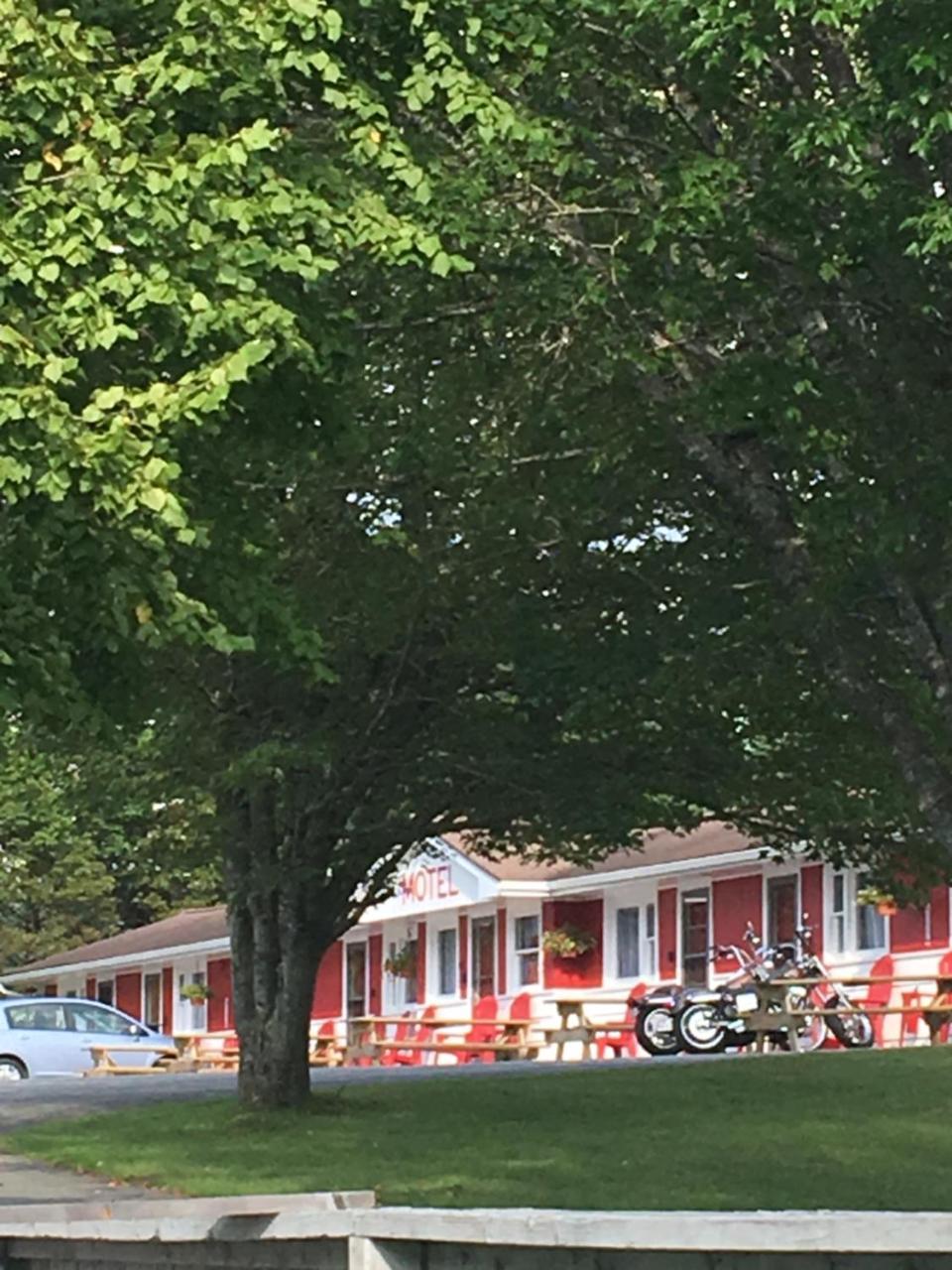 Webbers Lake Charlotte Motel Queen And Double Bed 외부 사진